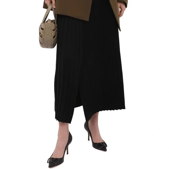 VALENTINO GARAVANI VLOGO LETHER HEELS - Picture 6 of 13